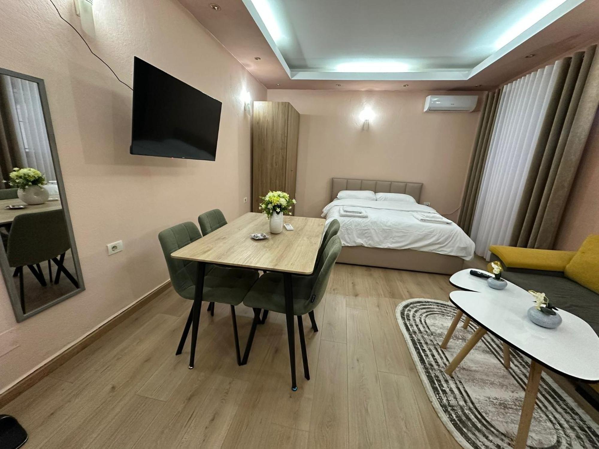 Adora Apartment Tirana Exterior foto